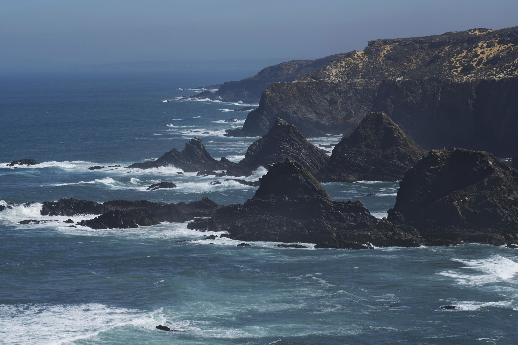 Fischerweg in Portugal. Einer der schönster Fernwanderwege des Landes entlang der Küste von Porto Covo Richtung Süden.