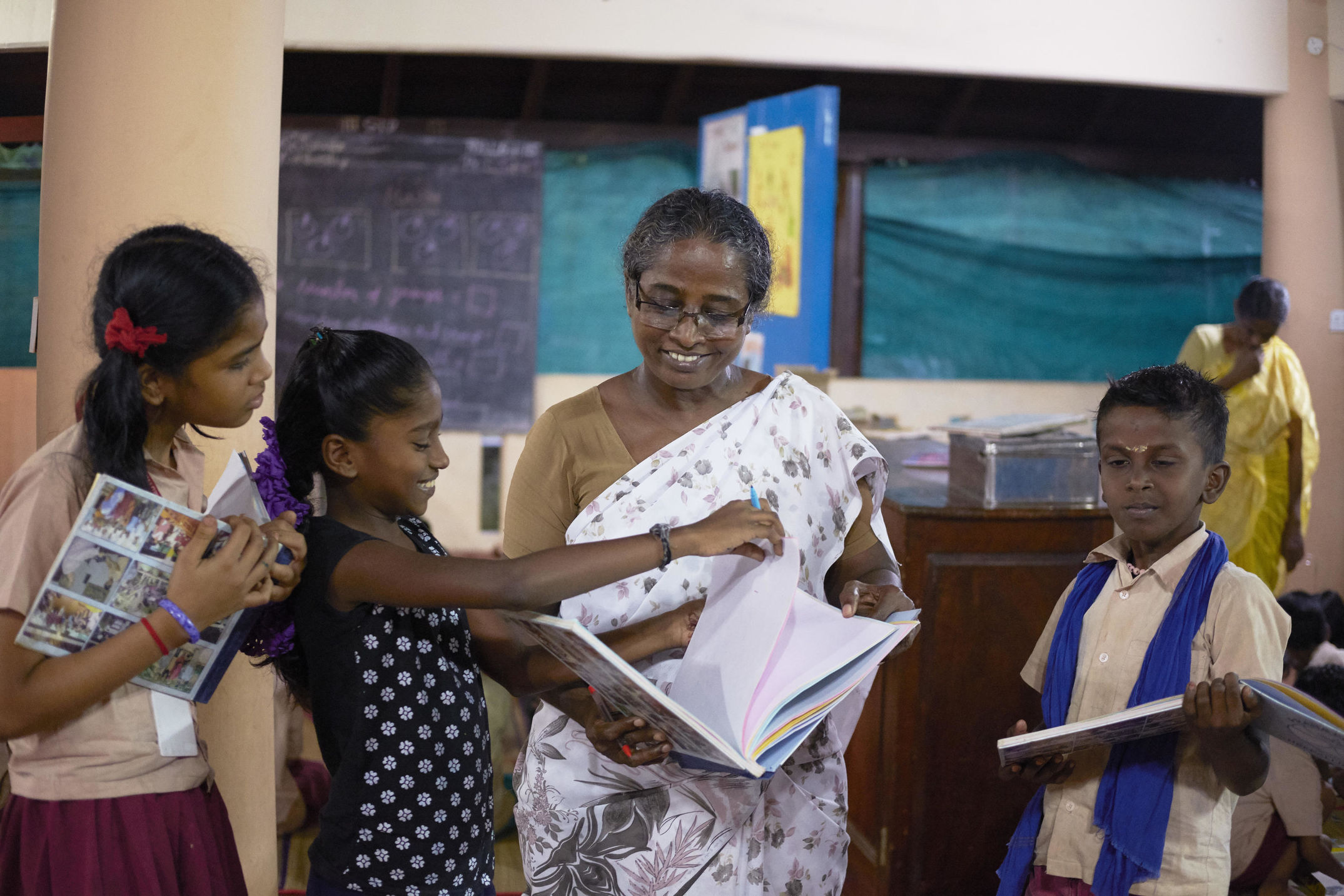 Prana-Projekt von Hilde Link, die im Ort Periyamudaliyarchavadi im indischen Bundesstaat Tamil Nadu ein Schule für sog. Unglückskinder gegründet hat.