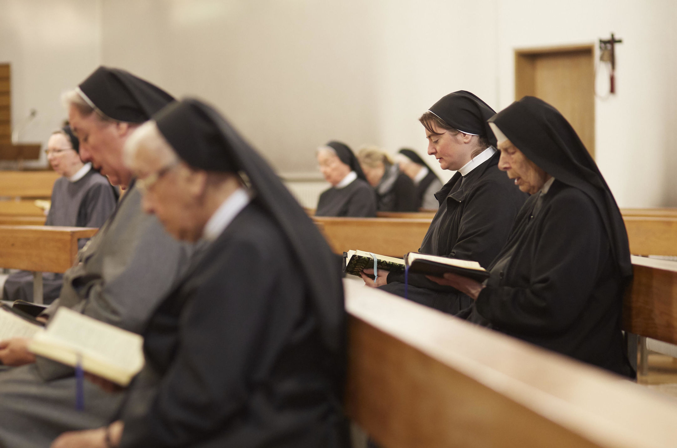 Reportage aus dem Nonnenkloster Stiftung St. Franziskus Heiligenbronn über den Alltag der dortigen Nonnen im Auftrag des Franziskus Boten.