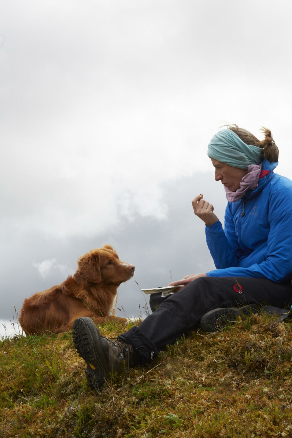 Mehrtägige Wanderung mit Hunden auf dem schottischen West Highland Way. Fotografiert für die Zeitschrift DOGS, Autorin Andrea Mertes